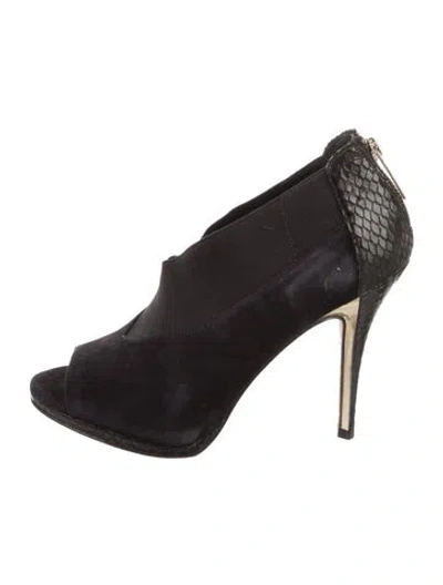 Pre-owned Donald Pliner Suede T-strap Pumps In Black