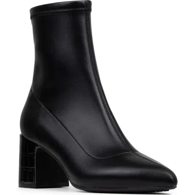 Donald Pliner Tomos Block Heel Bootie In Black