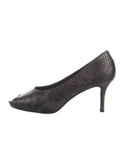 Pre-owned Donald Pliner Vegetarian Leather Animal Print Pumps In Gray