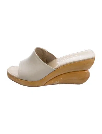 Pre-owned Donald Pliner Vintage Leather Slides In Neutrals