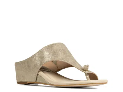 Donald Pliner Vivika Wedge Sandal In Neutral