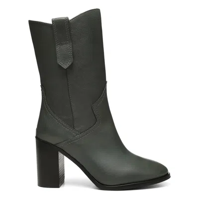 Donald Pliner Women Analissa Forest Boot In White