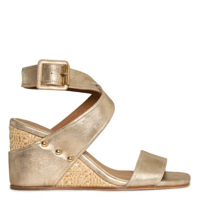 Donald Pliner Women Bellville Platino Sandal In White