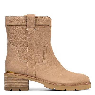 DONALD PLINER WOMEN ENDRA SAND BOOT