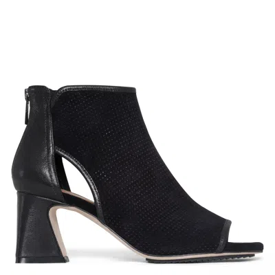 Donald Pliner Women Ennia Black Bootie