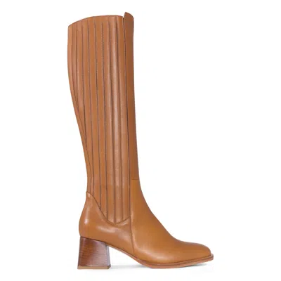 Donald Pliner Women Gana Cognac Boot In White