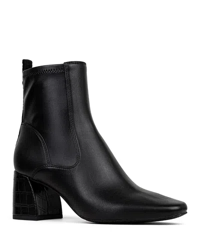 Donald Pliner Niri Bootie In Black