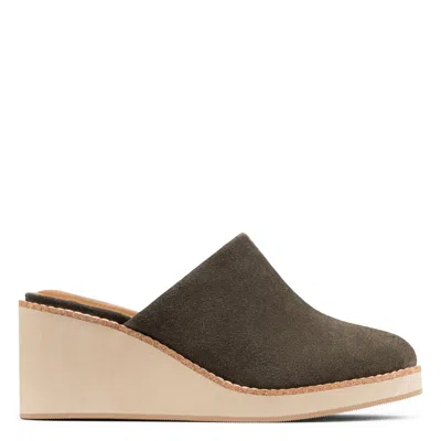 Donald Pliner Women Janella Military Green
