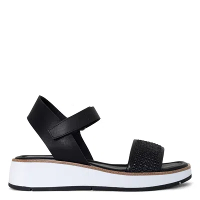 Donald Pliner Women Kinsley Black Casual In White