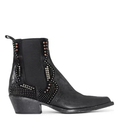Donald Pliner Women Ooli Black Bootie