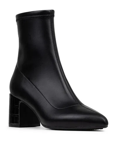 Donald Pliner Tomos Block Heel Bootie In Black