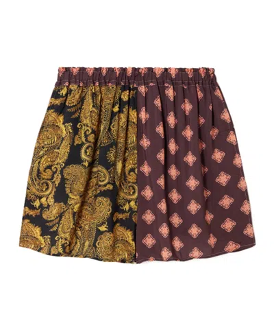 Donde Esteban Elastic Waist Shorts In Black