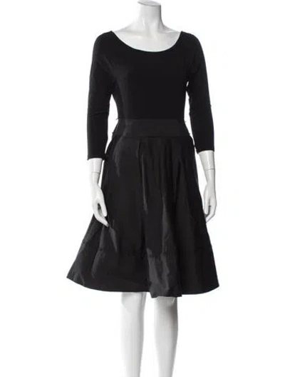 Pre-owned Donna Karan Crew Neck Knee-length Dress In Black