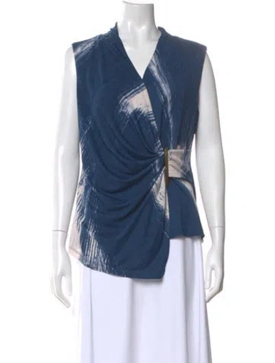 Pre-owned Donna Karan Printed V-neck Top In Blue