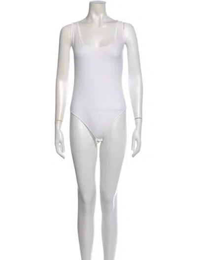Pre-owned Donna Karan Scoop Neck Sleeveless Bodysuit In Neutral