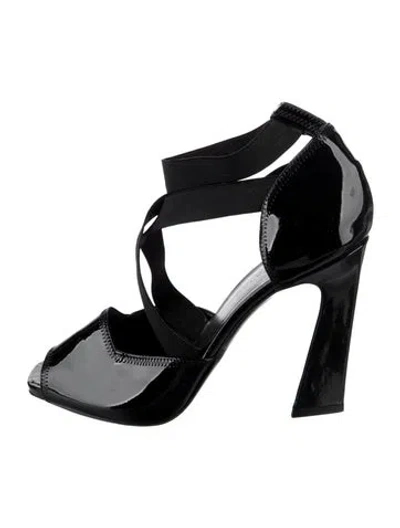 Pre-owned Donna Karan Vintage Patent Leather Pumps In Black