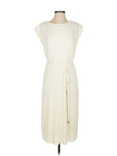 Pre-owned Donna Morgan Casual Dress In White