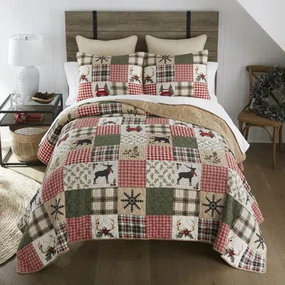 Donna Sharp Your Lifestyle Holly Forest Pieced Cotton Holiday Quilt Set In Black;brown;white;green;red;beige;ivory;