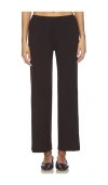 Donni The Baby Rib Scallop Pant In Black