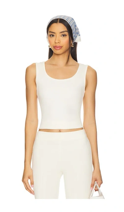 Donni The Rib Scoop Tank In Cream