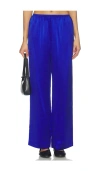 Donni The Silk Simple Pant In Blue