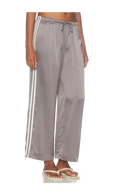 Donni The Silk Stripe Crop Pant In Gray