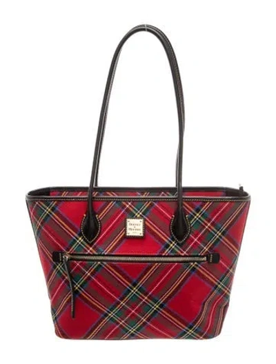 Pre-owned Dooney & Bourke Shoulder Bag In Burgundy