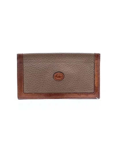 Pre-owned Dooney & Bourke Wallet In Tan