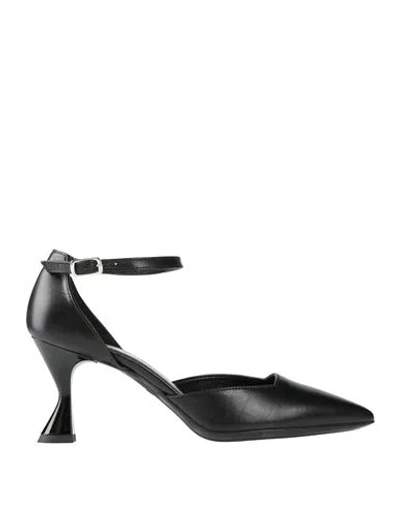 Doop Woman Pumps Black Size 7 Leather