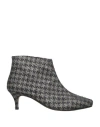 Dora Woman Ankle Boots Grey Size 6 Leather, Textile Fibers In Gray
