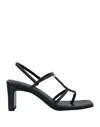 Dorateymur Toe Strap Sandals In Black
