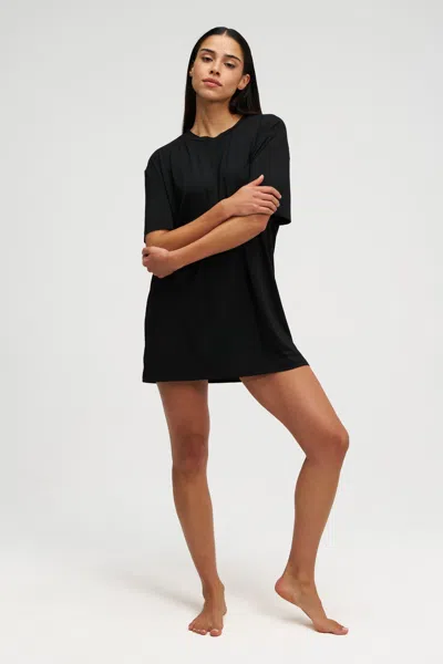 Dore & Rose The Ultimate Boyfriend Tee In Black