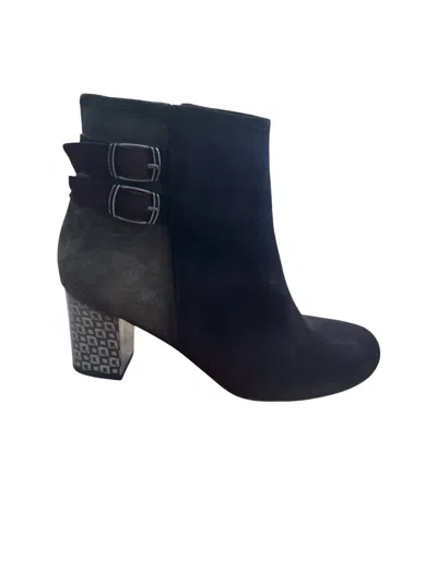 Dorking By Fluchos Women's Rodin Booties In Burdeos In Black