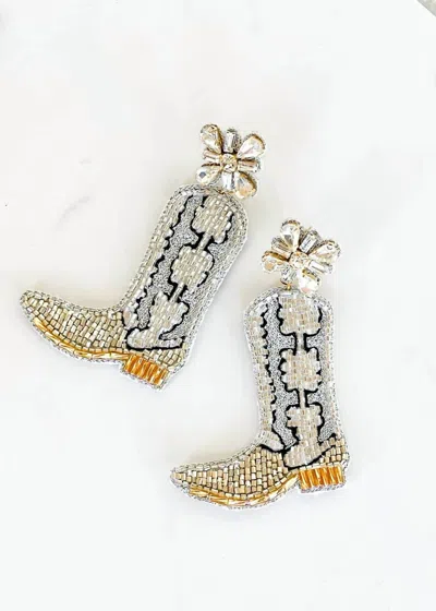 Dos Femmes Kacey Boot Earrings In White