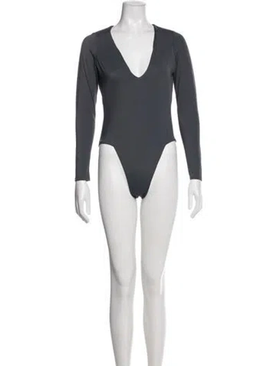 Pre-owned Dos Gardenias One-piece In Gray