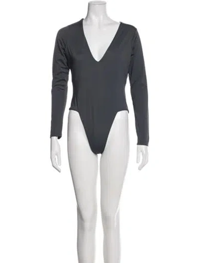 Pre-owned Dos Gardenias One-piece In Gray