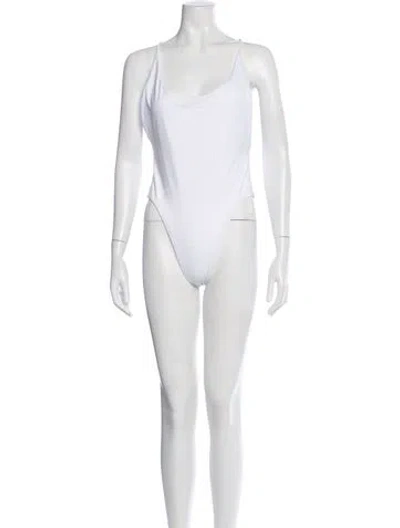 Pre-owned Dos Gardenias One-piece W/ Tags In White