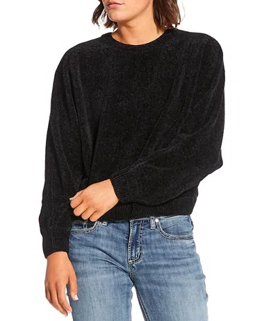 Double Zero Plush Crew Neck Long Sleeve Sweater In Black