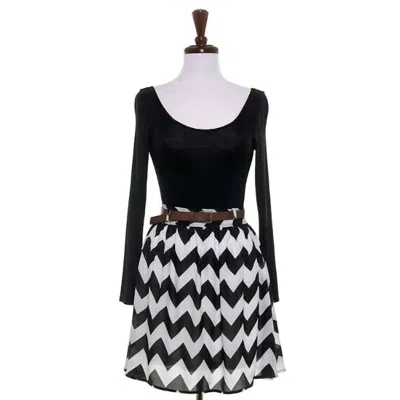 Double Zero Women's Chevron Dress In Black