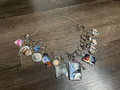 Pre-owned Doublet 10 Words Keychain In Multicolor | ModeSens Pre-owned Doublet 10 Words Keychain In Multicolor | ModeSens