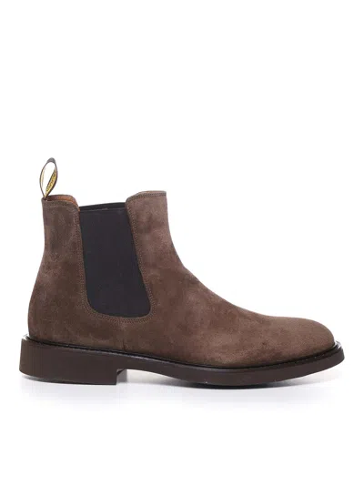 Doucal's Chelsea Ankle Boot In Leather In Brown