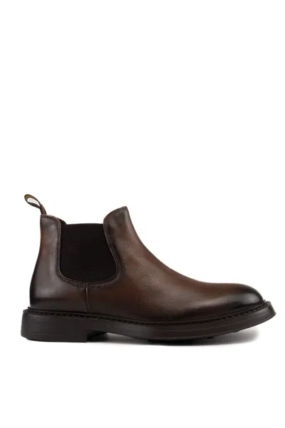 Doucal's Leather Chelsea Boots In Braun