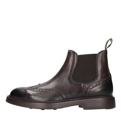 Doucal's Perforated Embellished Boots In Marrone Marroni