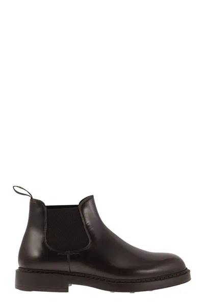 Doucal's Chelsea Leather Ankle Boot In Brown