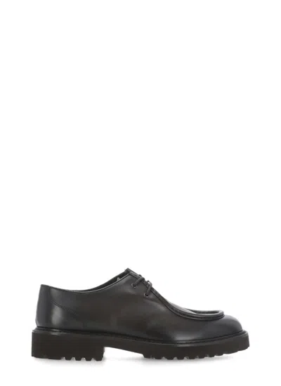 Doucal's Leather Lace-up Shoes In Black