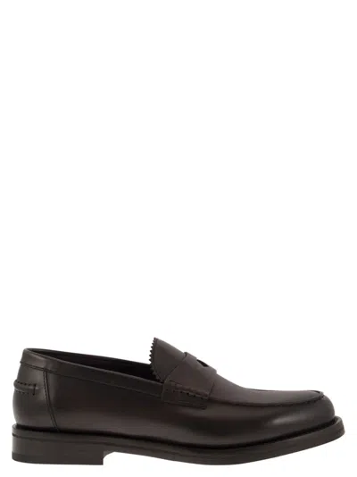 Doucal's Leather Penny Loafer In Brown