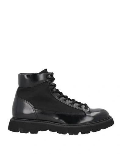 Doucal's Leather Lace-up Boots In Black