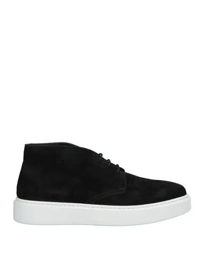 Doucal's Man Ankle Boots Black Size 9 Leather