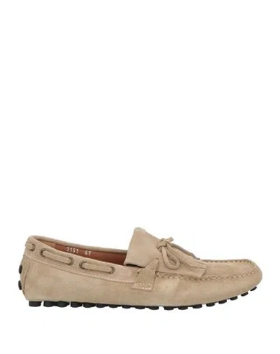 Doucal's Lace-up Fringed Suede Loafers In Beige