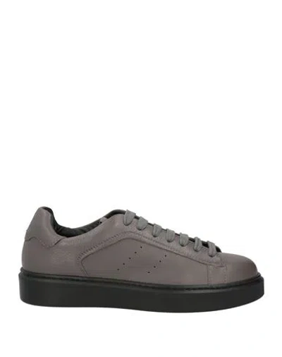 Doucal's Man Sneakers Taupe Size 7 Leather In Grey